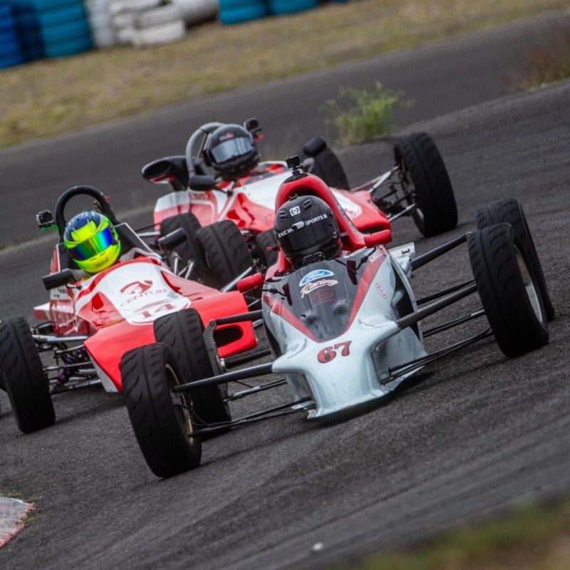 COMPETITIVO ESPECTÁULO DE LA VINTAGE FÓRMULA FORD EN EL AUTÓDROMO DE&nbsp;QUERÉTARO